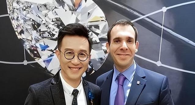 从一无所有到套现2亿离开，珠宝豪门赘婿为何最终失去一切？