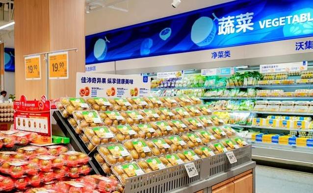 沃尔玛成都首店焕新开业，年内百店升级如何破解大卖场生存难题？